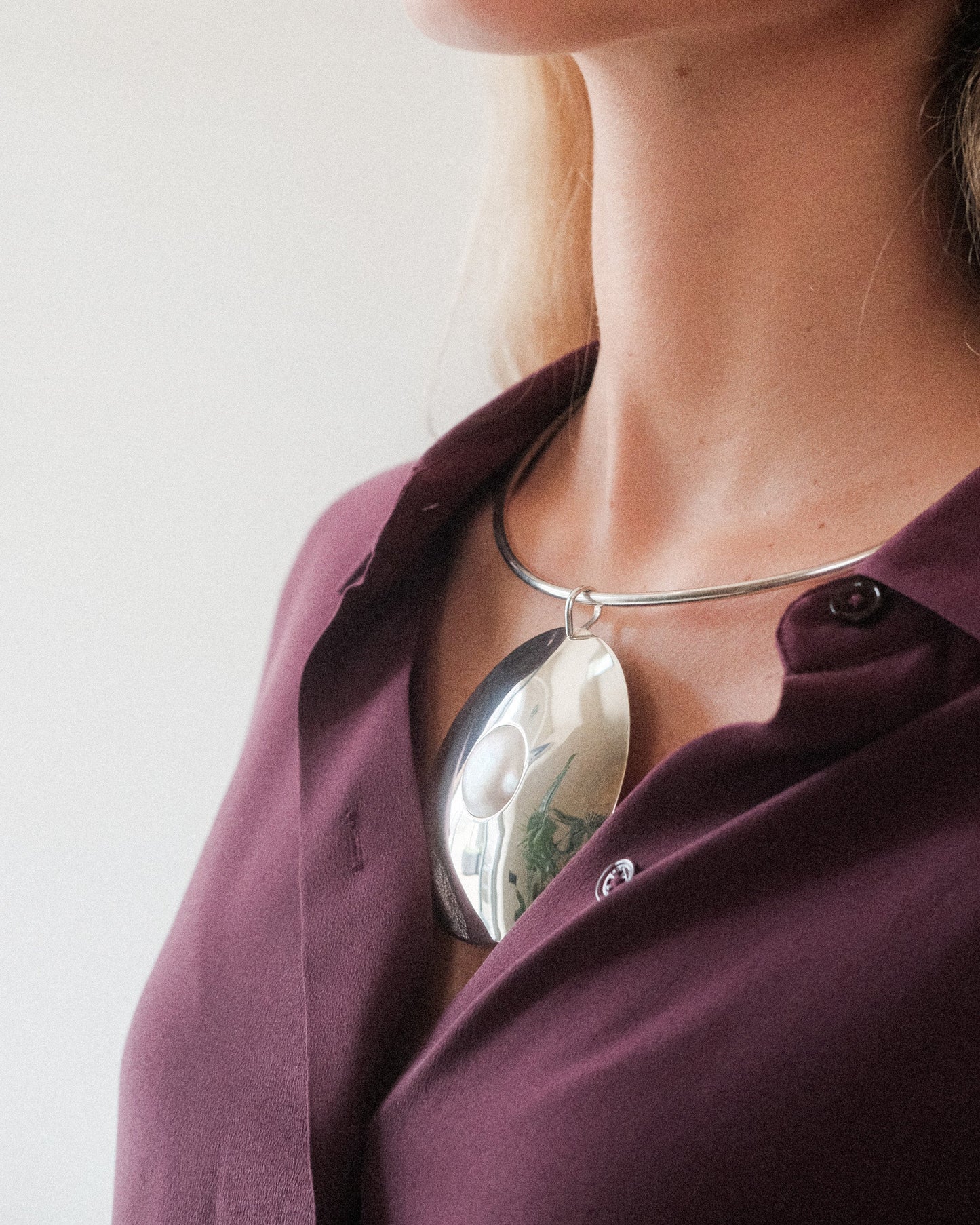 Gargantilha Medalhão com Pérola