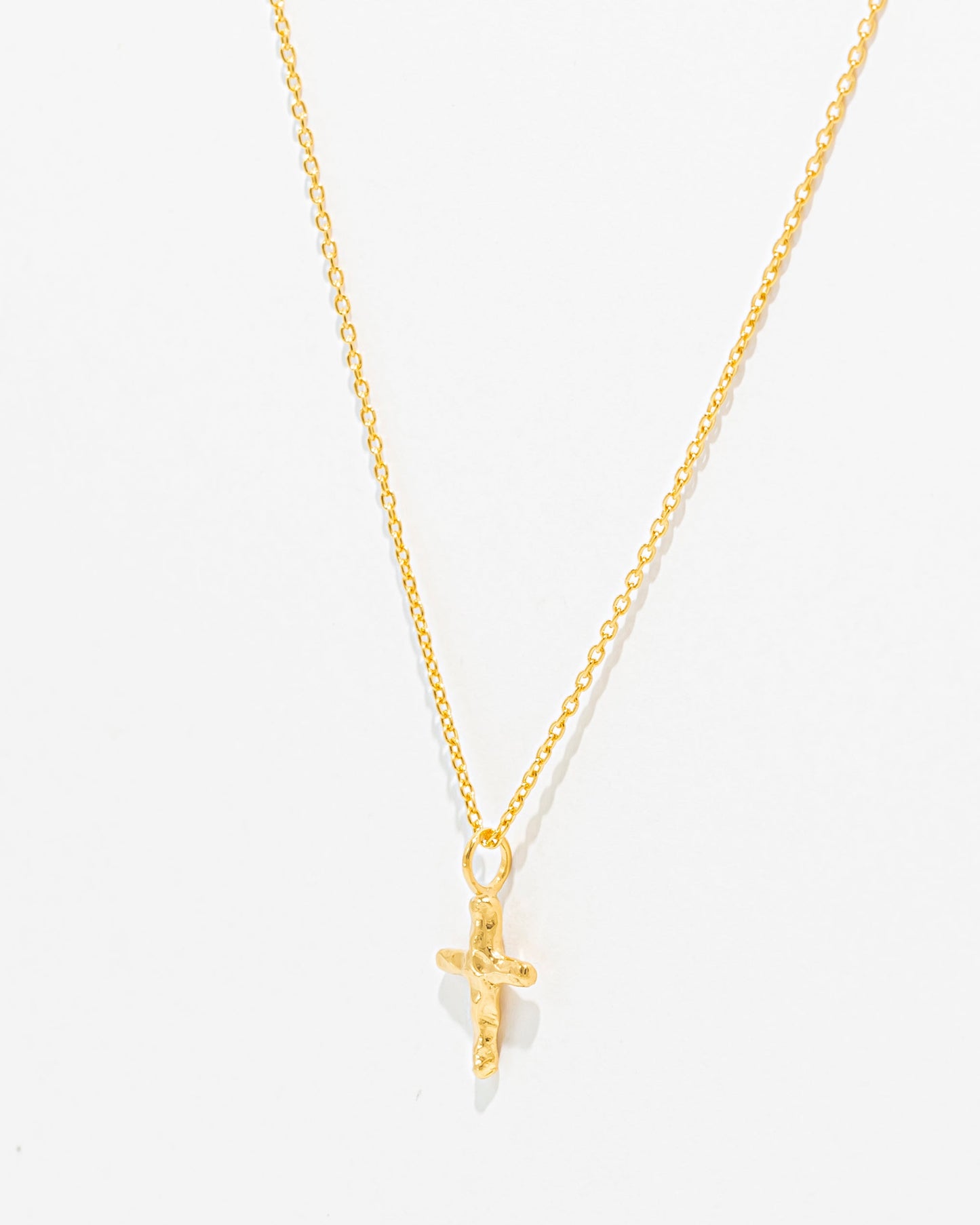 Colar Cruz Martelada