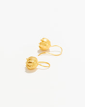 Load image into Gallery viewer, Rockrose Earrings
