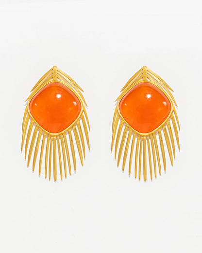 Brincos Pena de Pavão com Cornalina